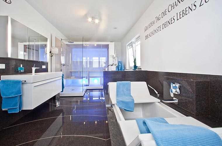 Badezimmer mit Naturstein