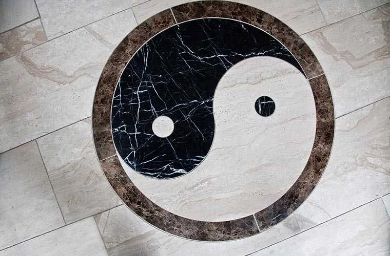 Boden aus Naturstein