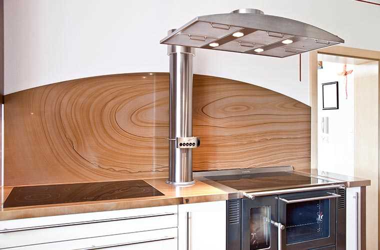 Küchen mit Naturstein