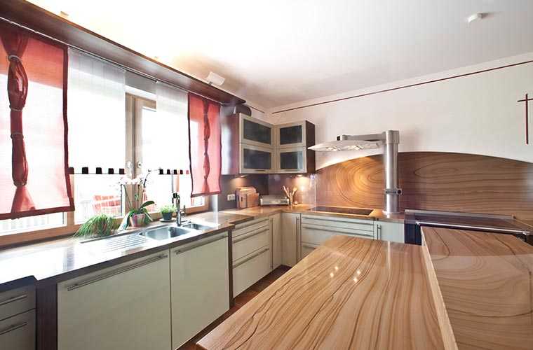 Küchen mit Naturstein