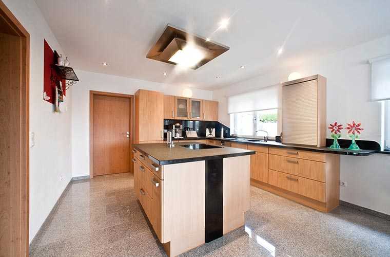 Küchen mit Naturstein