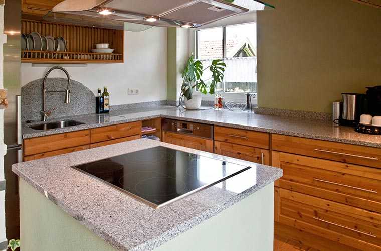 Küchen mit Naturstein