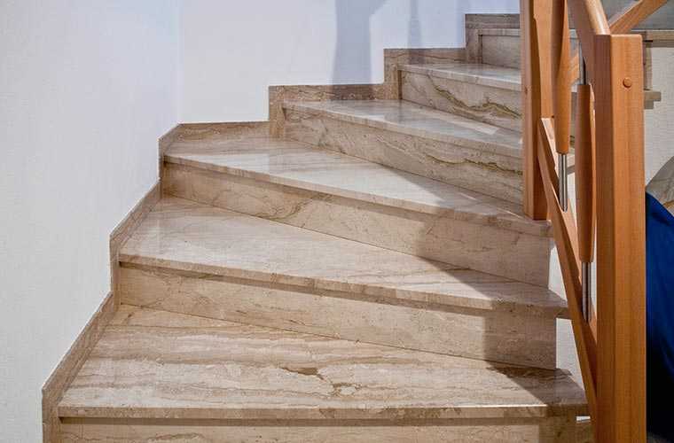 Treppen aus Naturstein